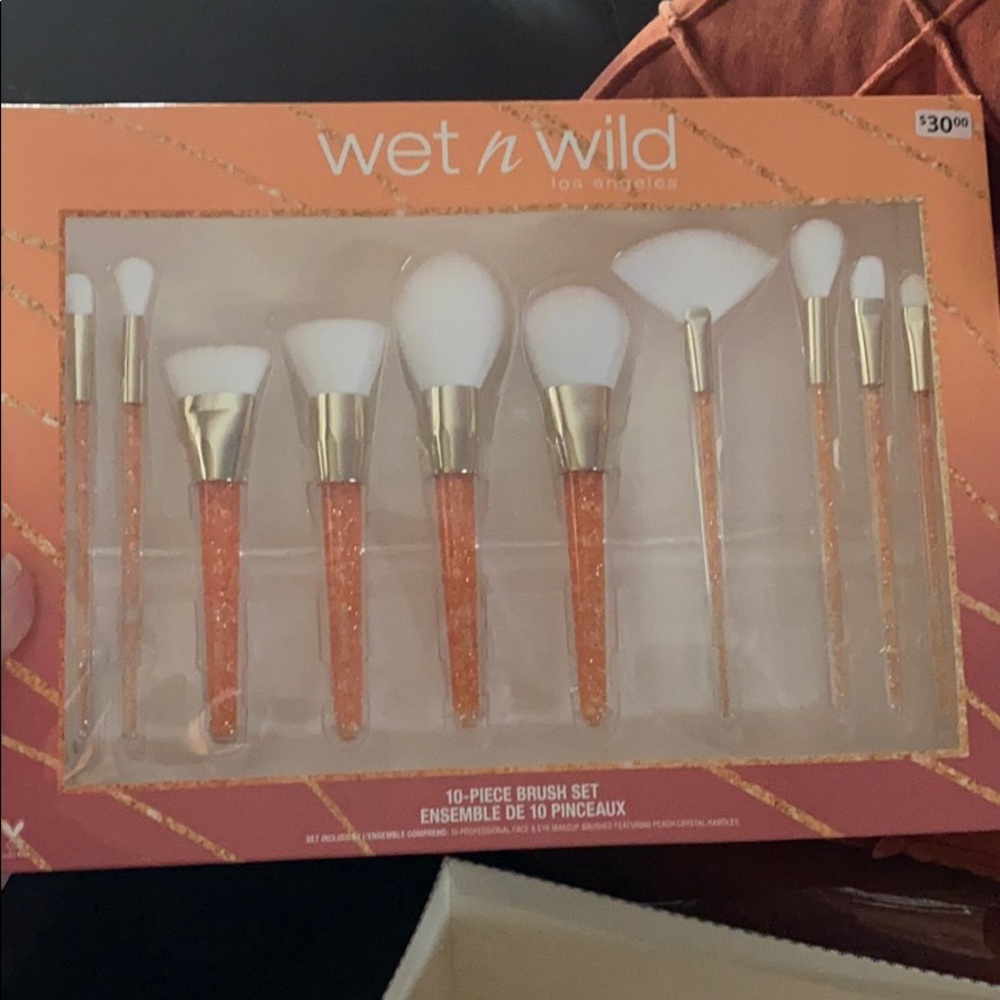 Wet n wild brush set 10 pc NWT